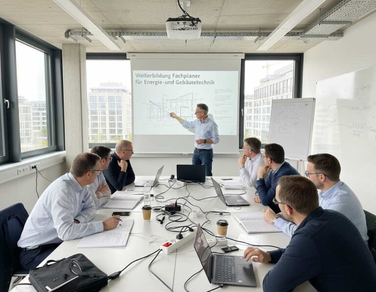 Mehr über den Artikel erfahren Weiterbildung zum Fachplaner für Energie- und Gebäudetechnik