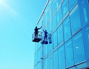 Mehr über den Artikel erfahren Glas- und Gebäudereiniger Ausbildung – Dauer, Inhalte, Gehalt und Karrieremöglichkeiten