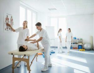 Mehr über den Artikel erfahren Ausbildung zum Physiotherapeuten Voraussetzungen – was du wirklich brauchst